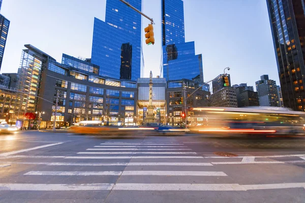 Time Warner centrum při pohledu z Columbus Circle. — Stock fotografie