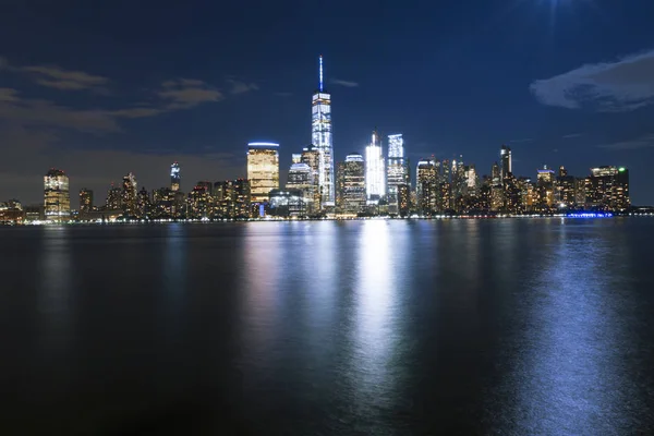 Нью-Йорк ночью. — стоковое фото