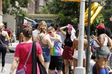 LGBTQ gurur geçit töreninde Nyc.