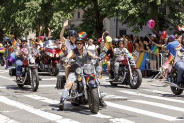 LGBTQ gurur geçit töreninde Nyc.