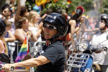 LGBTQ gurur geçit töreninde Nyc.