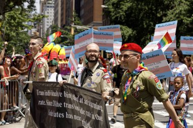 LGBTQ gurur geçit töreninde Nyc.