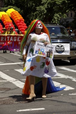 LGBTQ gurur geçit töreninde Nyc.