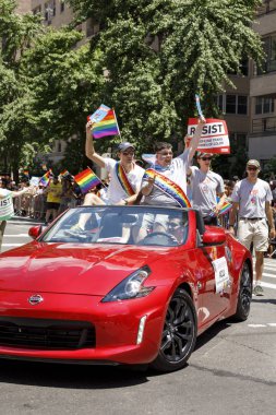 LGBTQ gurur geçit töreninde Nyc.