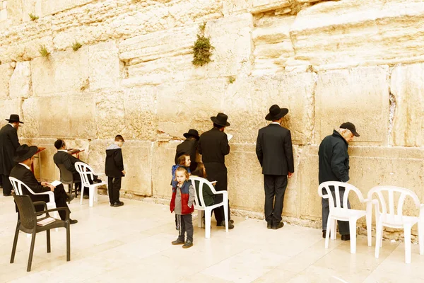 Western Wall nerede Yahudiler pr için izin verilen en kutsal yer