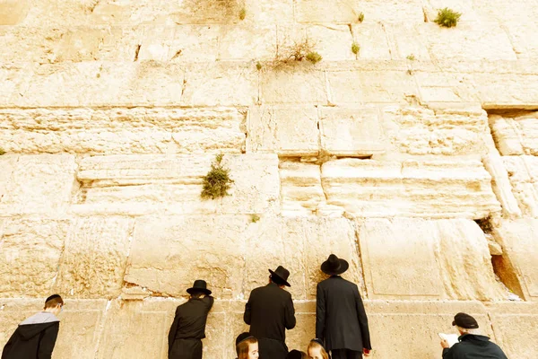 Western Wall nerede Yahudiler pr için izin verilen en kutsal yer