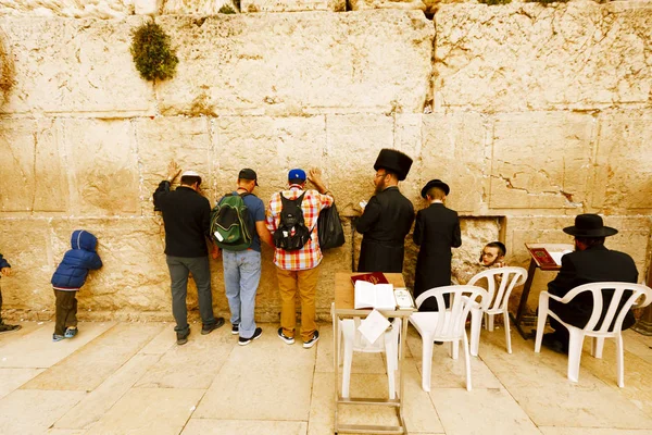 Western Wall nerede Yahudiler pr için izin verilen en kutsal yer