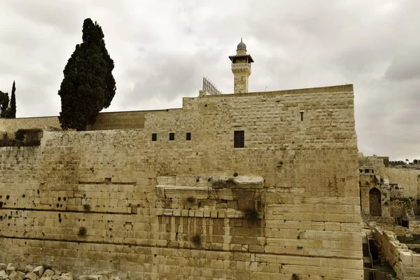 耶路撒冷圣殿山上阿克萨清真寺的看法. — 图库照片