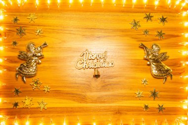 Noel ışıkları çerçeve kopya alanı altın ahşap zemin üzerine