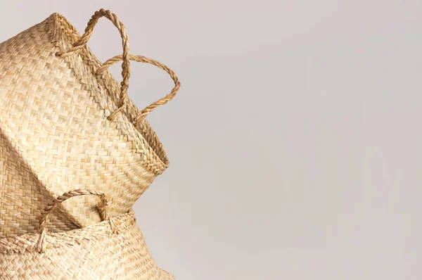 Empty Straw Wicker Basket Gray Background Fashionable Bamboo Basket Stylish — Stock Photo, Image