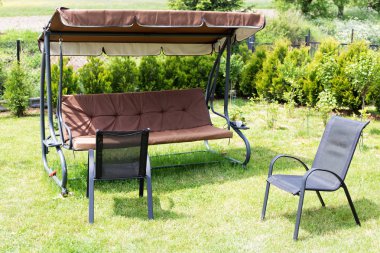 Bahçe kümesinde rahatlatıcı