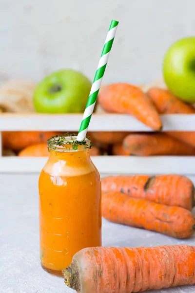Zanahoria y desintoxicación de manzana — Foto de Stock
