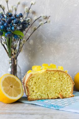 Limonlu kek limon sır ile