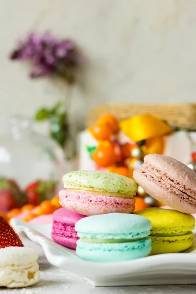 Assorted macaroon on a wite plate — Stock Photo, Image