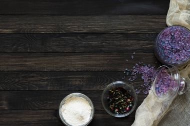 Koyu ahşap arka plan Spa öğeler