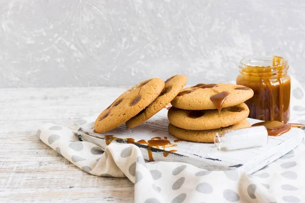 Galletas con caramelo salado — Foto de Stock