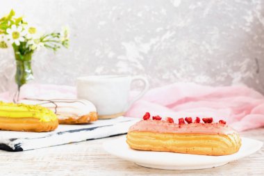 Eklerleri sır içinde