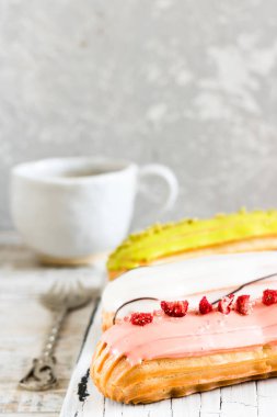 Eklerleri sır içinde