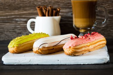 Eklerleri sır içinde