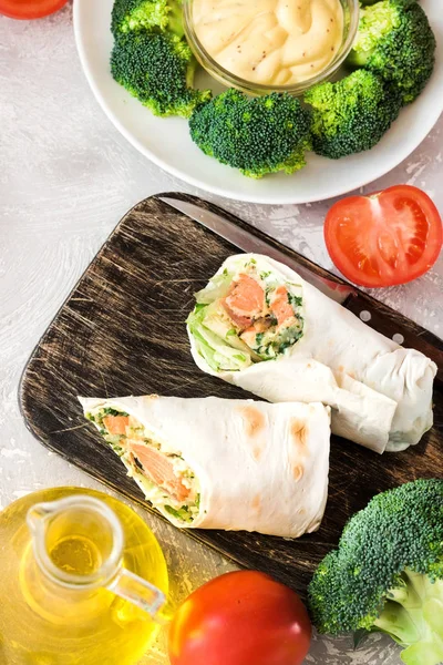 Roll with salmon in pita bread — Stock Photo, Image