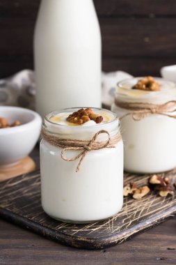 Gürcü yoğurt matsoni