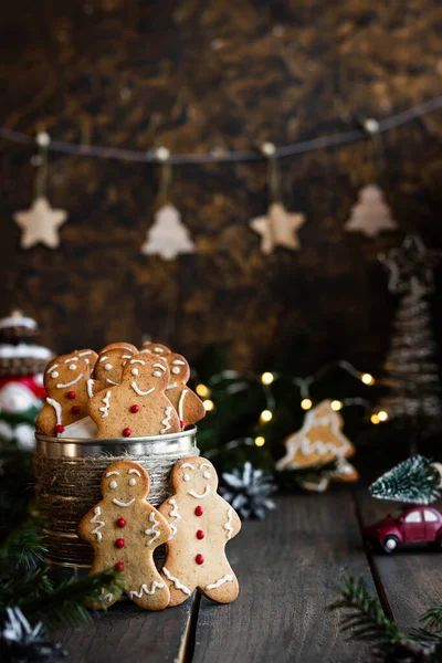 Bolinhos de Natal tradicionais - Gingerbread Men — Fotografia de Stock
