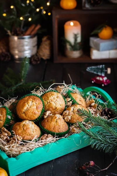 Karotten-Nuss-Muffins zu Neujahr und Weihnachten — Stockfoto