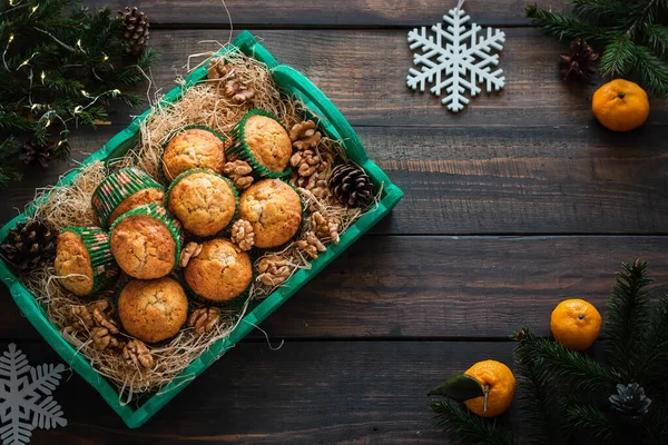 Año Nuevo y Navidad Zanahoria-Nuez Muffins — Foto de Stock