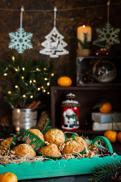 Karotten-Nuss-Muffins zu Neujahr und Weihnachten — Stockfoto