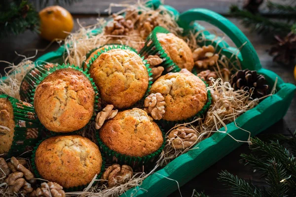 Karotten-Nuss-Muffins zu Neujahr und Weihnachten — Stockfoto