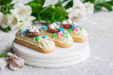 Paskalya Dekorlu Çikolatalı Şekerlemeler