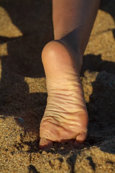 Jovens meninas dedos do pé são saudáveis e bonitos . — Fotografia de Stock