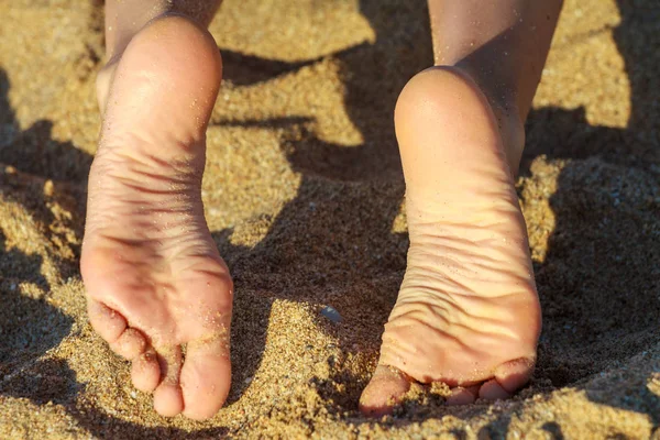 Chicas jóvenes dedos de los pies son sanos y hermosos . —  Fotos de Stock