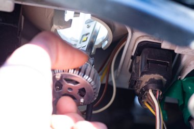 Araç lambaları için ampuller.