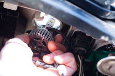 Araç lambaları için ampuller.