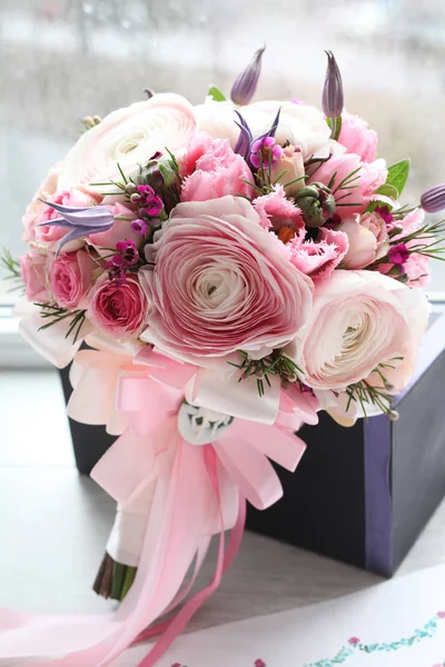 Zachte roze bruiloft boeket — Stockfoto