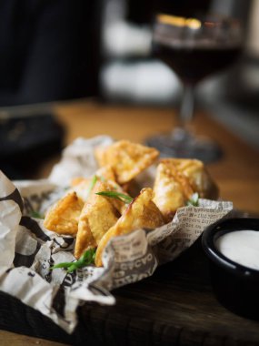 Krema soslu Kızarmış köfte