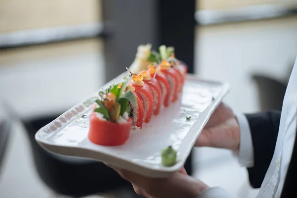 Роллы суши из тунца — стоковое фото