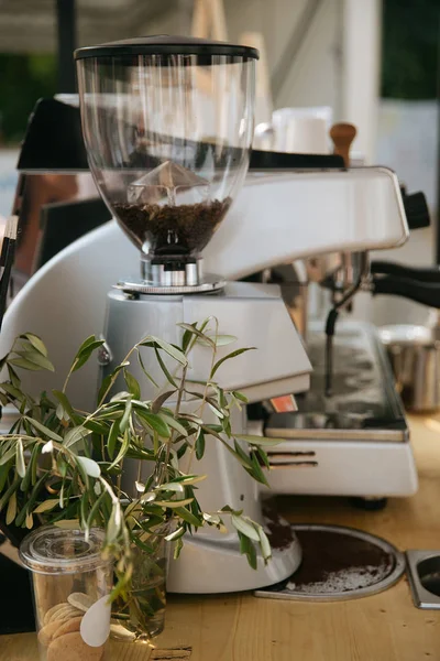 Професійне кава-машина — стокове фото