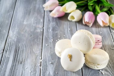 Çiçek ile Fransızca macaroons