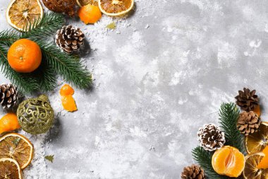 çam dalları ile Noel çerçeve