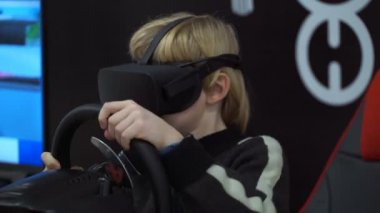 Samara, Rusya - 30 Aralık 2016: robot şehir. Robot Şehir - robotlar etkileşimli bilimsel sergi.