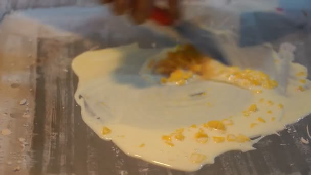 自然なフルーツのアイスクリームの調理映像 — ストック動画