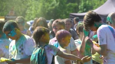 Samara, Rusya - 27 Mayıs 2017: Holi festival renk