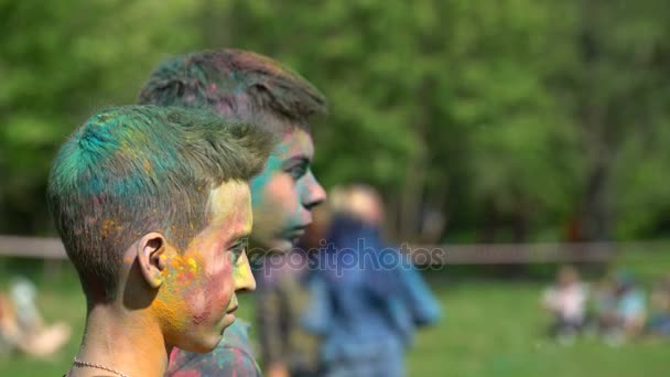 Samara, Russia - 27 maggio 2017: Holi festival dei colori — Video Stock