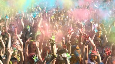 Samara, Rusya Federasyonu - 27 Mayıs 2017 Holi festival renk.