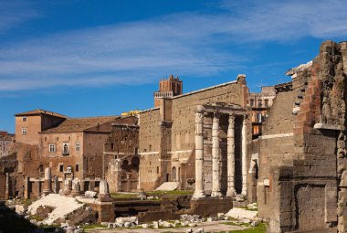 Trajan'ın Pazar kalıntıları görüntülemek