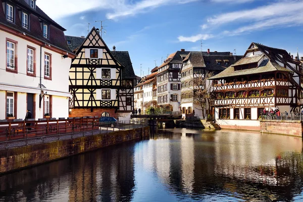 Famous district "La Petite France" in Strasbourg, Alsace, France. — Stockfoto