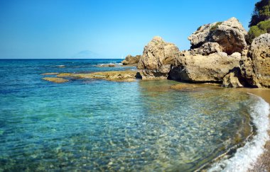 Yunanistan 'da deniz kıyısında çöl körfezi, batı Mora' da
