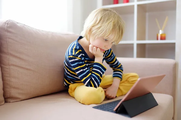 Preschooler Boy Watching Movies Cartoon Movie Tablet Sitting Couch Entertainments — Stock Photo, Image